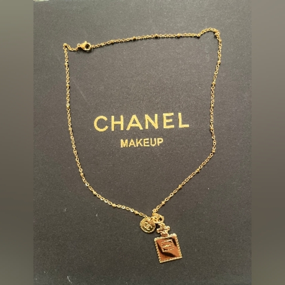 Chanel VIP GWP Necklaces - Picture 4 of 6